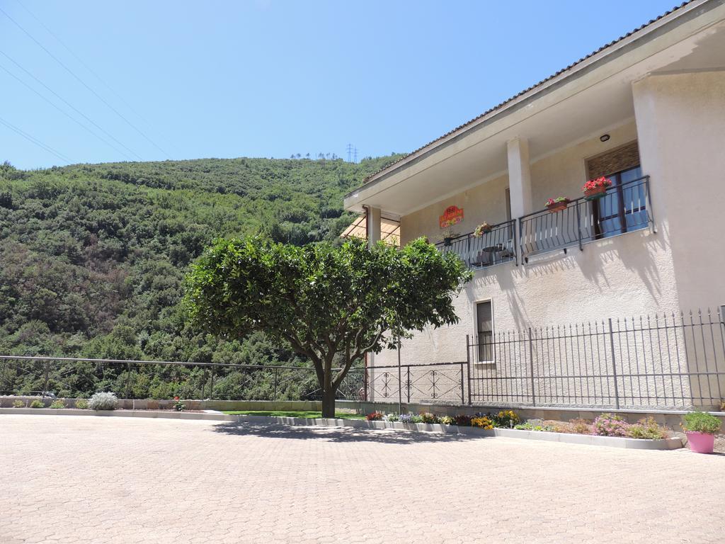 Gli Agrumi Giustenice Exterior foto